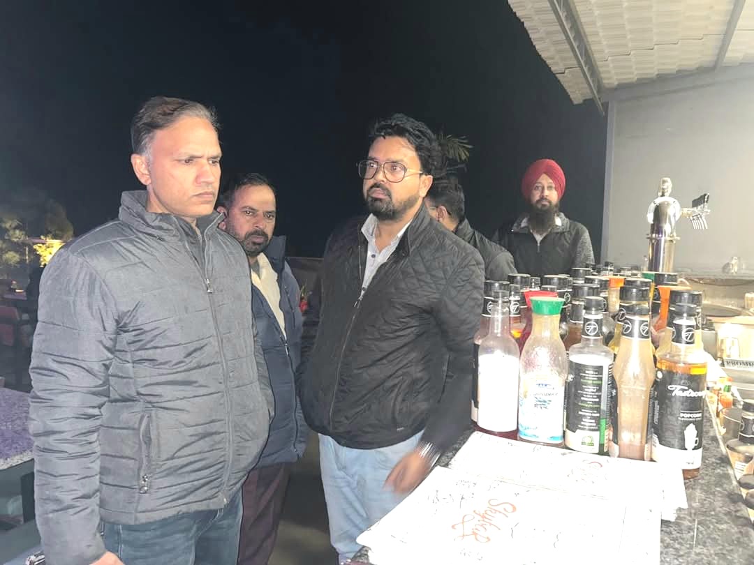 District Health Officer Dr. Jatinder Bhatia and Food Safety Team Collected Food Samples from Various Places